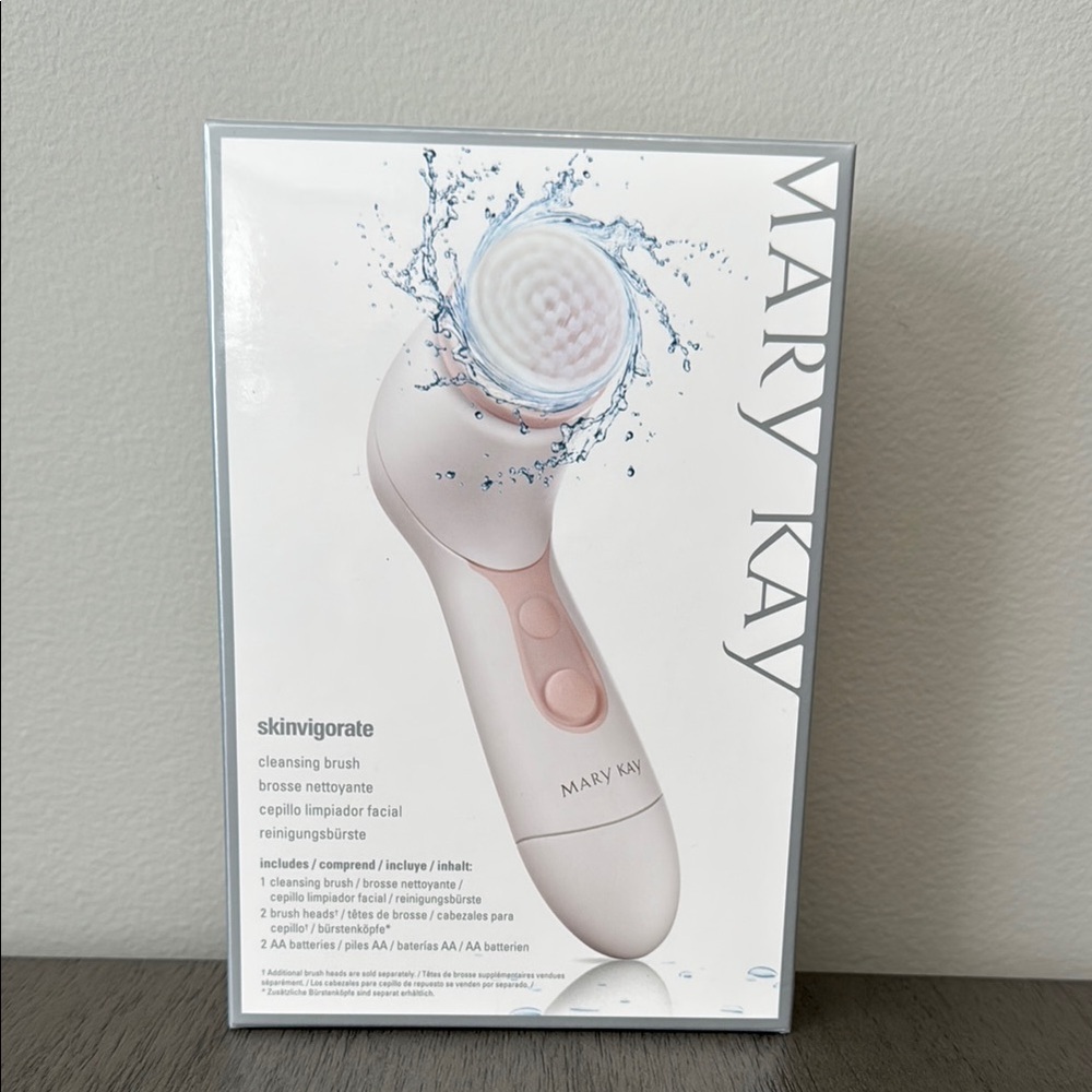 Mary Kay Skinvigorate Cleansing Brush - White - NWOT